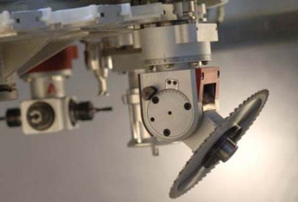 为何铣头会出现震刀的情况